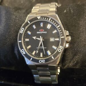 Seapro SP-8112 Silver and Black Watch